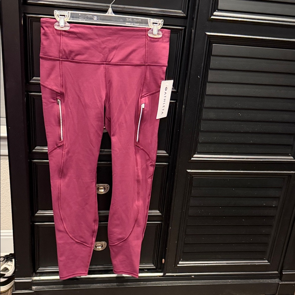 NWT Athleta Rainier Leggings, Medium Petite Plum Color